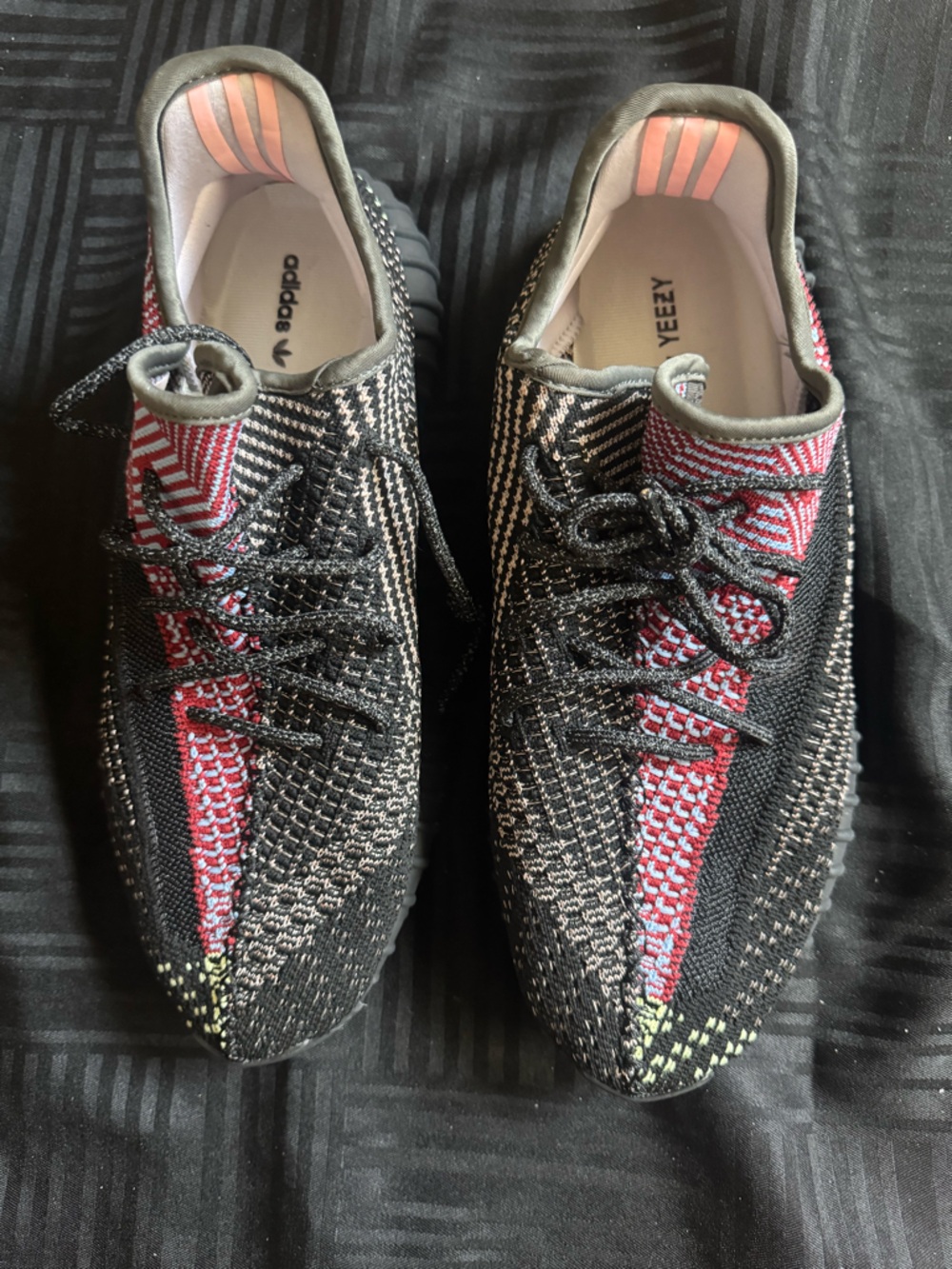 Yeezy Men’s Black and Red Knit Sneakers